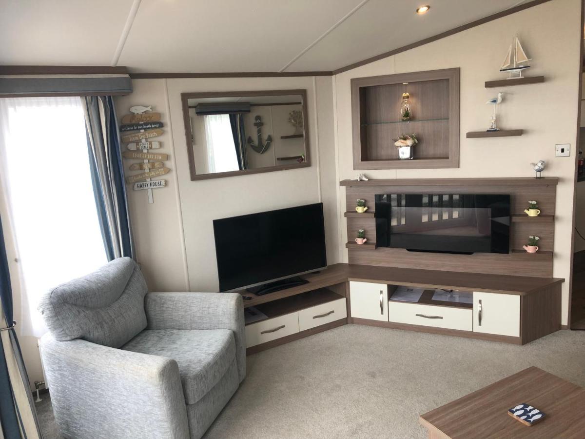 Caravan Hire Golden Sands Sea Front Kinmel Bay Exterior photo