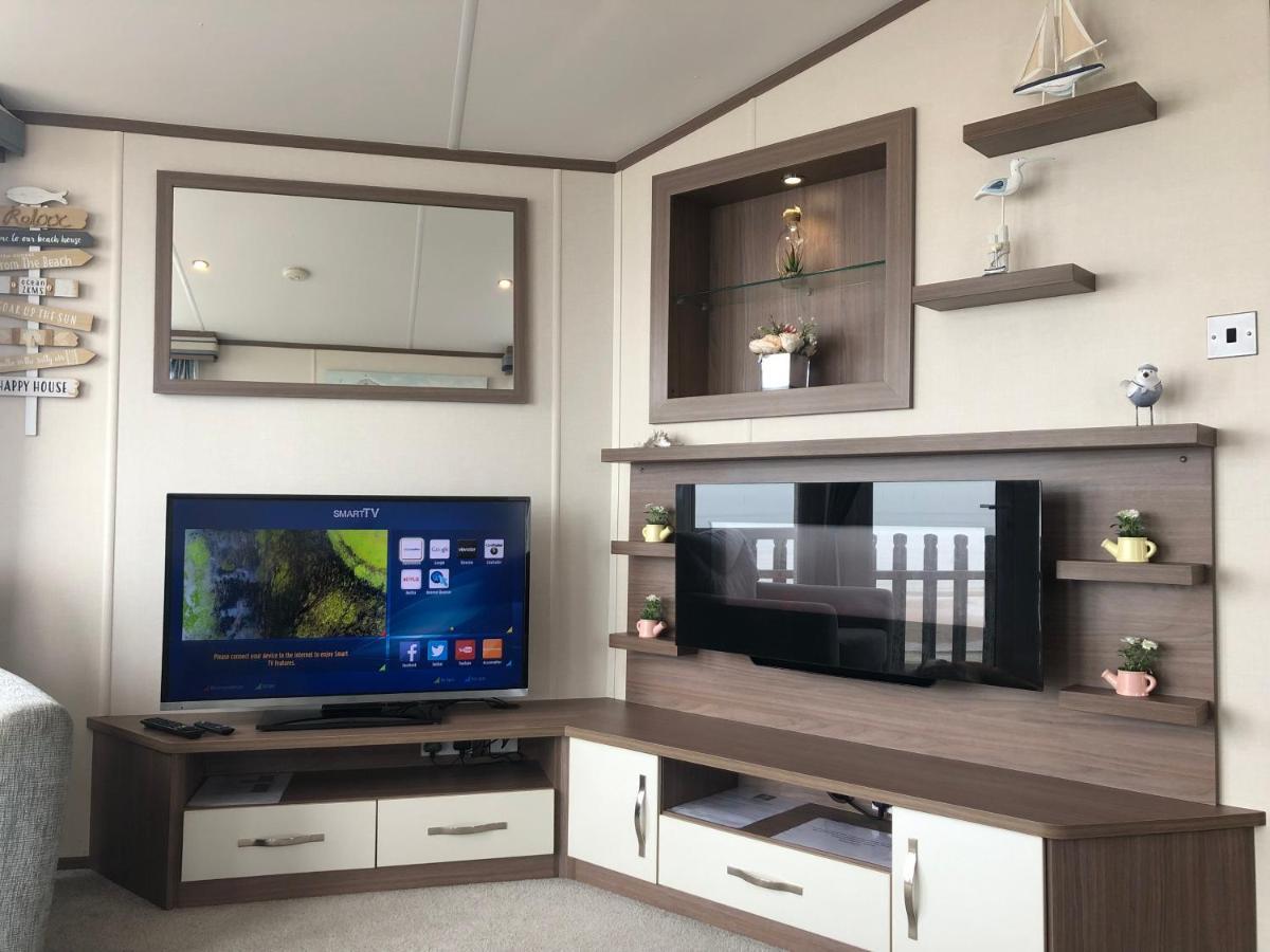 Caravan Hire Golden Sands Sea Front Kinmel Bay Exterior photo